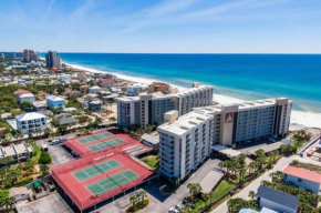 473 Mainsail Condo